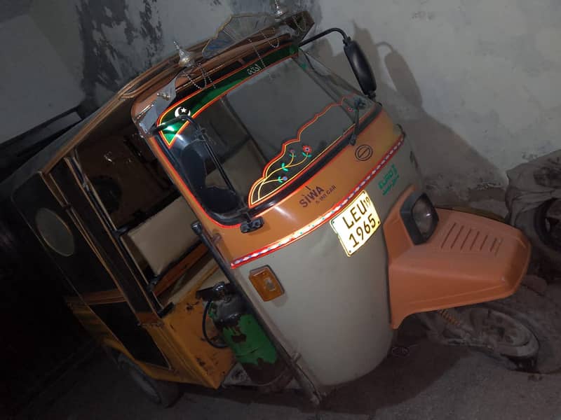 "Used Rickshaw for Sale – Reliable & Affordable" 1