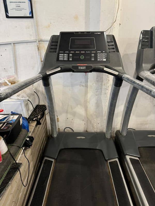 Treadmill / Running Machine / Elleptical  / Spinning bike / Gym cycle 17