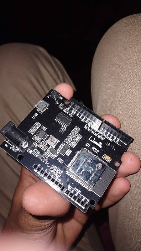 Wemos D1 R32 (Esp32 Microcontroller) for sale 6