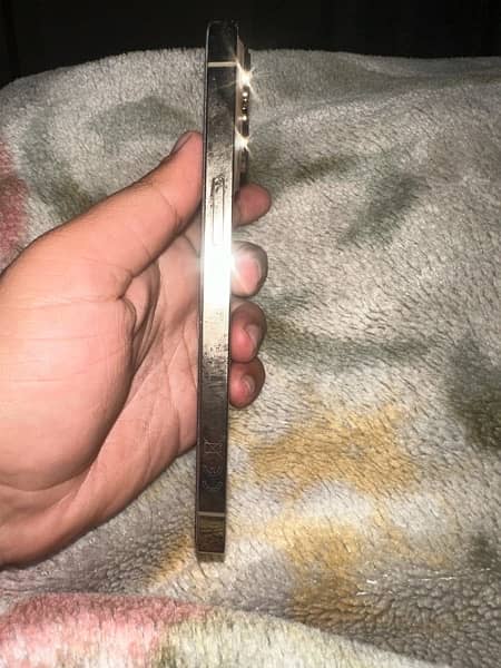 Iphone 13Pro 128gb Gold 1