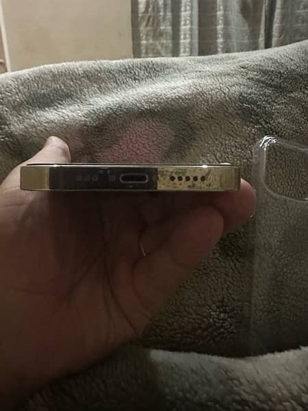 Iphone 13Pro 128gb Gold 4