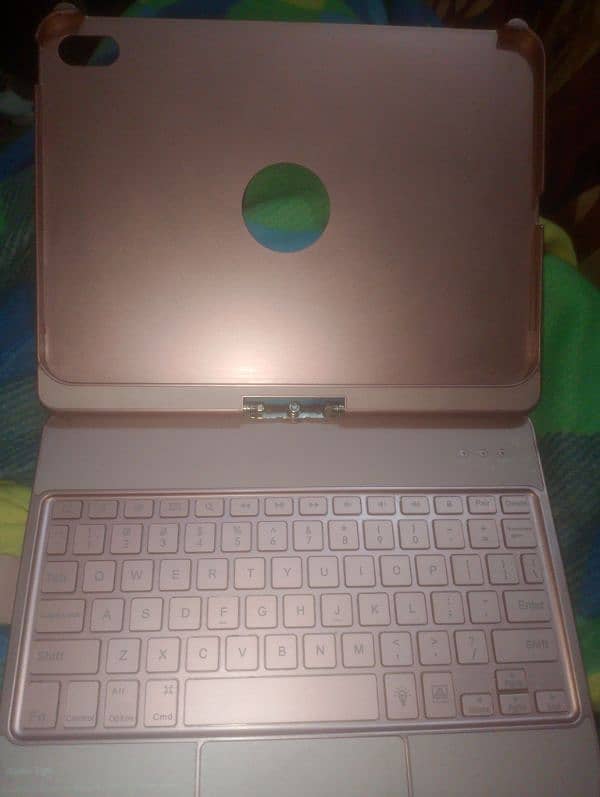 Apple ipad keyboard case 03028005565 1