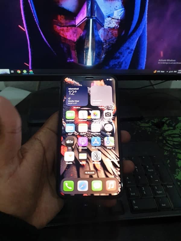 iPhone X 256 gb factory unlock 3