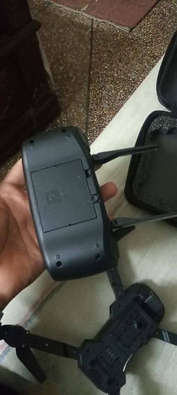 e88 toy drone new box pek 4