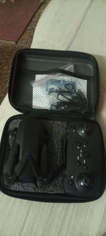 e88 toy drone new box pek 9