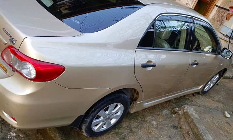 Toyota Corolla GLI 2011 1