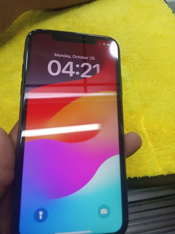 iPhone 11  64GB non pta 0