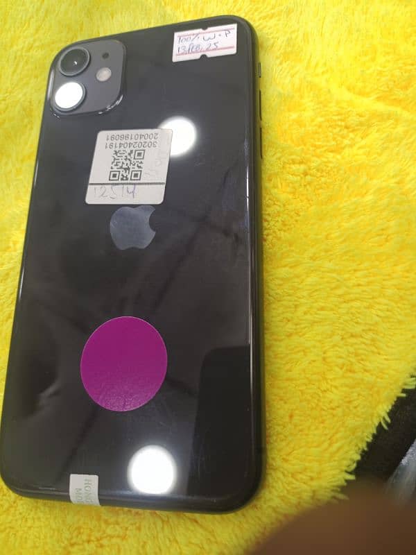 iPhone 11  64GB non pta 2