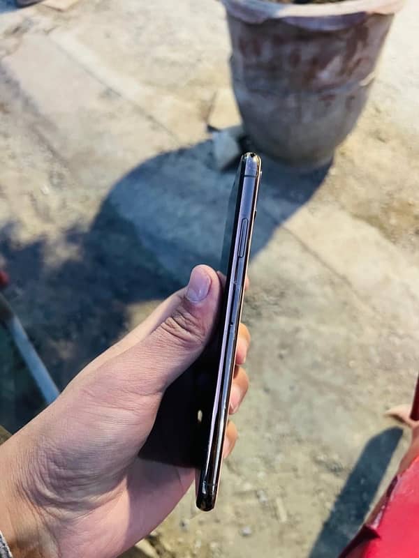 Iphone Xsmax Golden 64gb 5