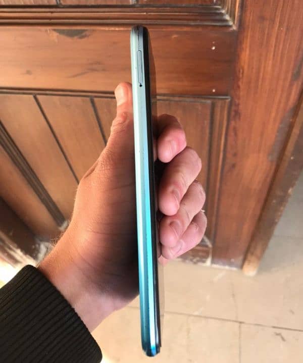 Realme C25y 4/64gb with box charger 2