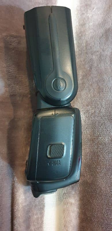 Canon Speedlite 600EX-RT Flash for Urgent Sale 4