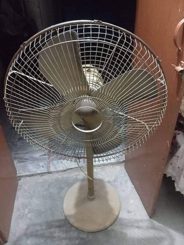 Pedestal Fan very good Condition 0