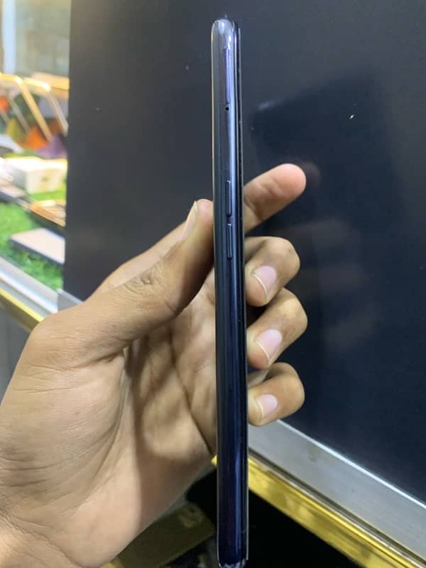 one plus n200 5g . . PTA approved. 64gb 3