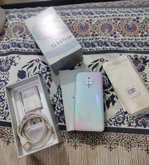 Vivo S1 pro mobile complete box urgent sale contact OLX 0