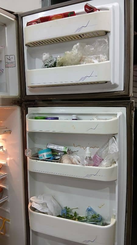 Dawlance Refrigerator Fridge 1