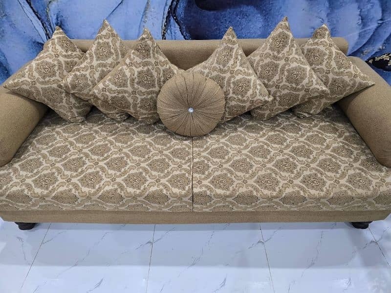 7 Seater Fancy Sofa Set 4