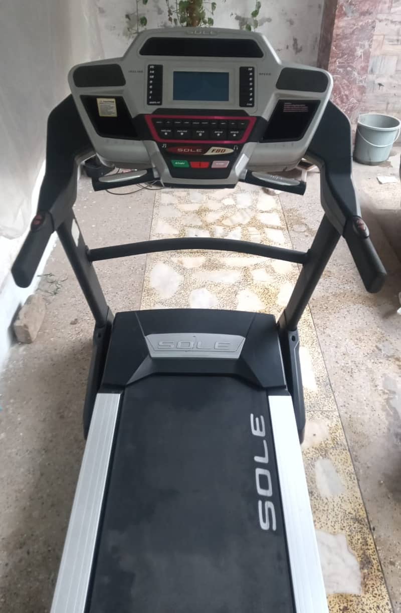 sole f-80 treadmill 0