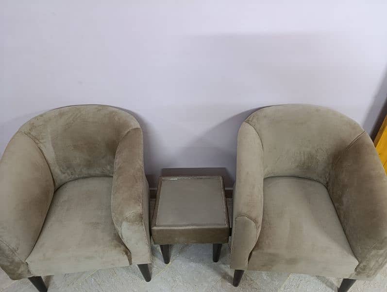 Sofa Chairs With Table 1