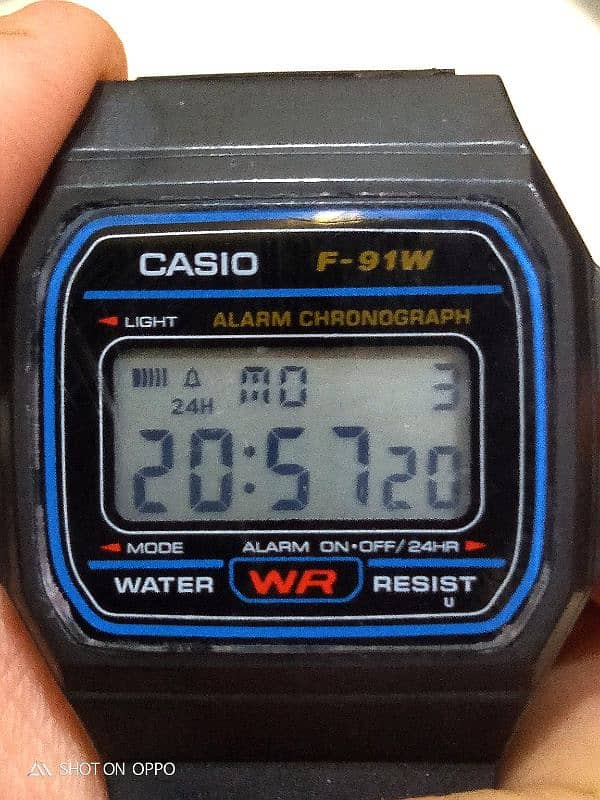 CASIO F-91W 10