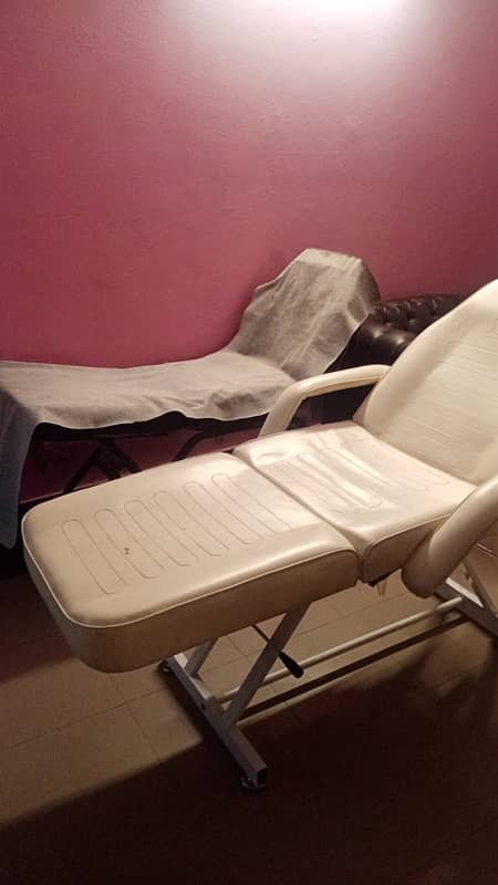 salon bed for sale pair of 2 1