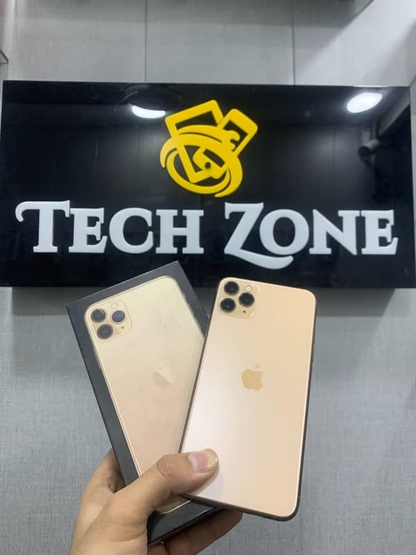 iphone 11 pro max 256 gb factory unlock 93  health 10/9 condition 2