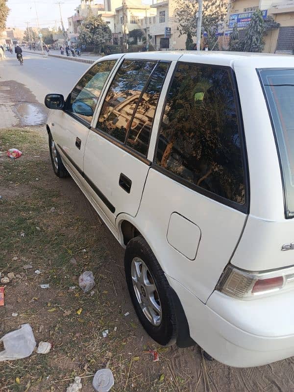 Suzuki Cultus VXLi 2010 3