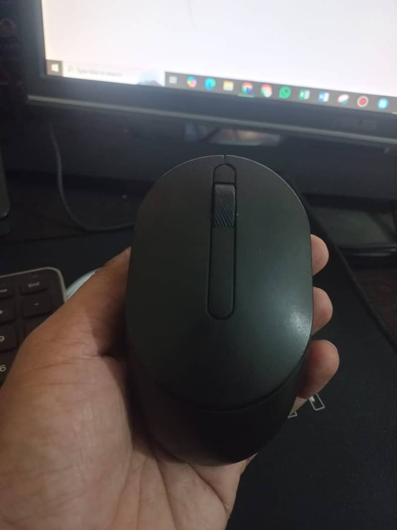 wireless keyboard (km714) and Mouse Combo 5