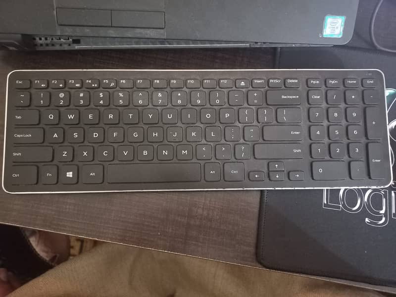 wireless keyboard (km714) and Mouse Combo 6