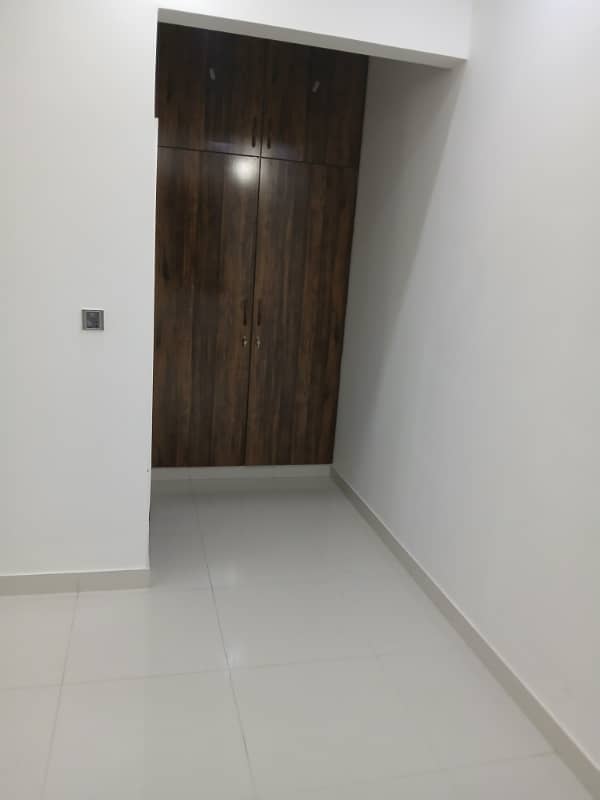 House upper portion is available for rent in gulistan e jauhar block 7 14