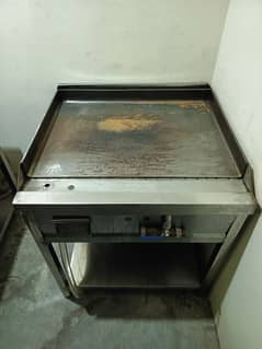 Hot Plate & Table