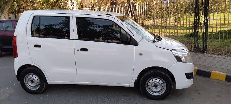 Suzuki Wagon R 2019 8