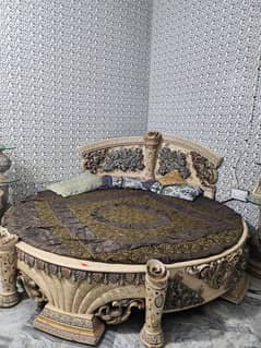 Dico round bed/side tables/dressing table