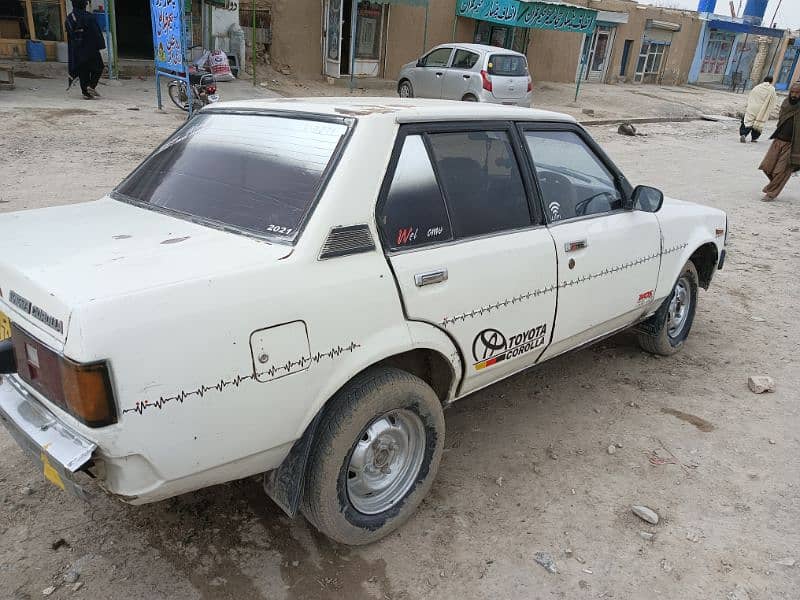 Toyota  1982 3