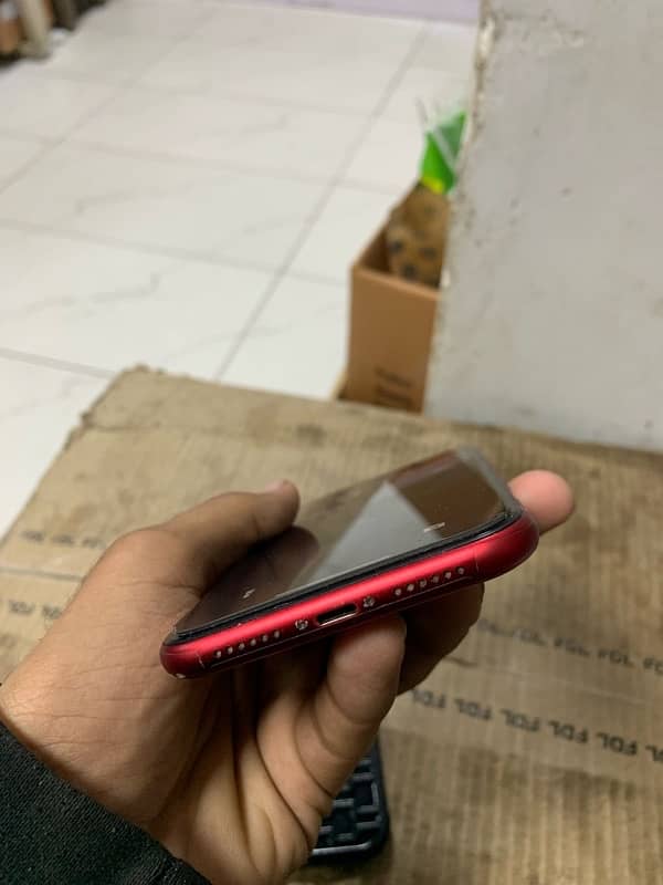 IPHONE 11 64 gb 5