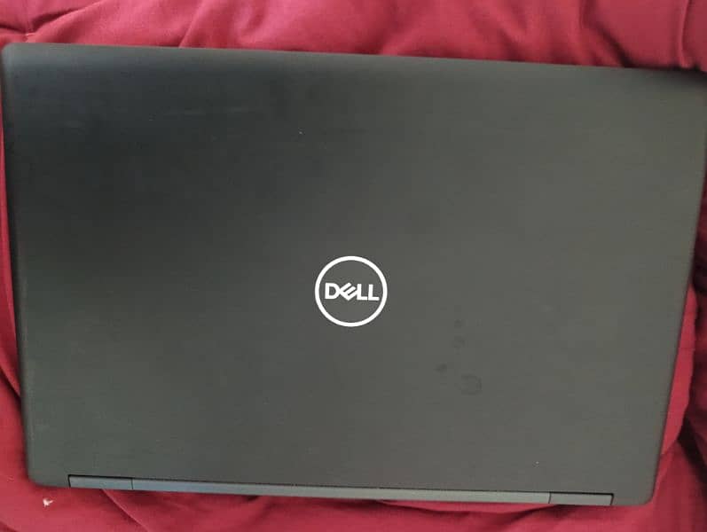 Dell 5590 15.7 inch 0