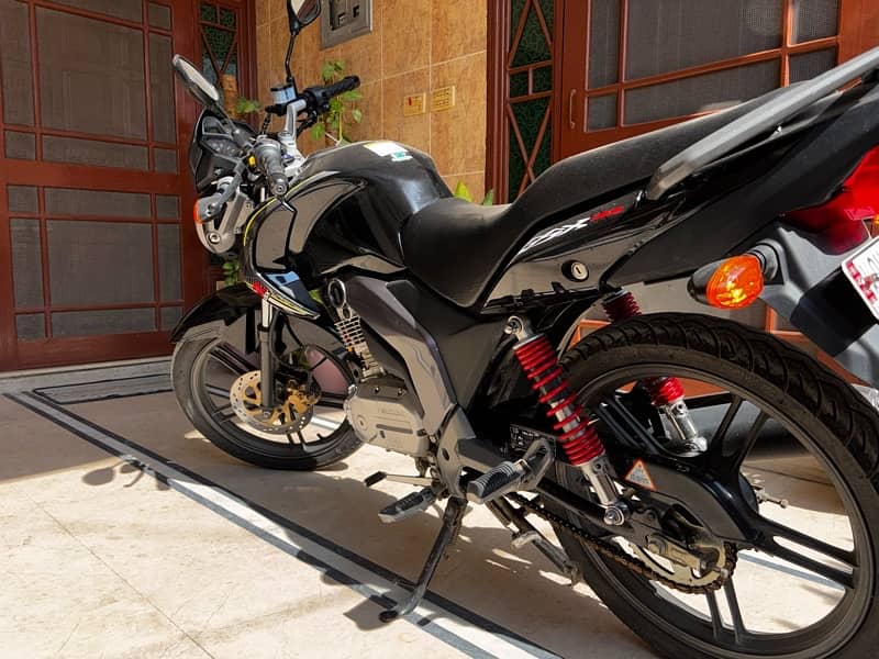 Suzuki GSX-125 - 9.5/10 Condition 2