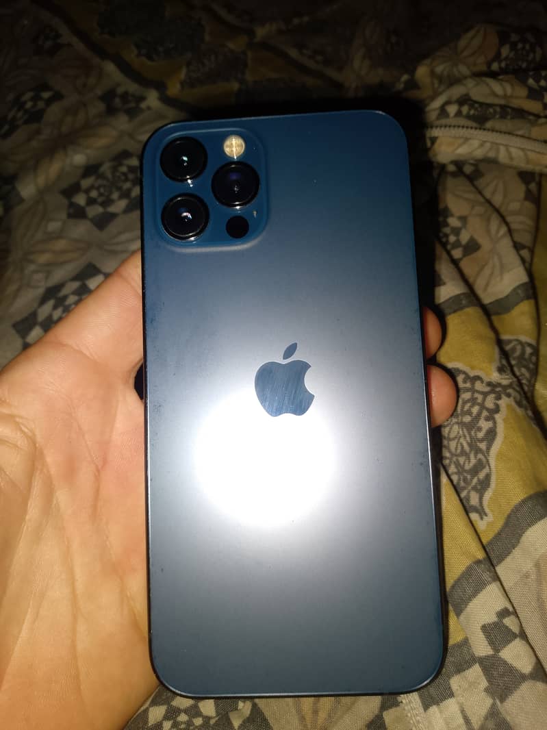 Apple iPhone 12 Pro 4