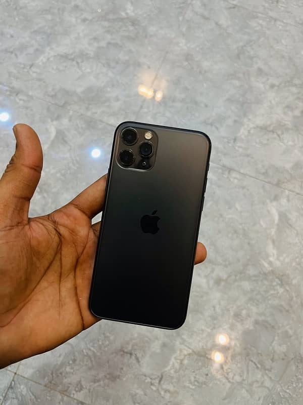 iphone 11 pro  512gb non pta factory unlock all okay 2