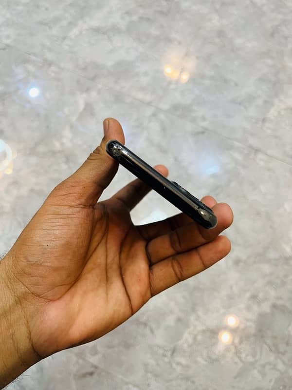 iphone 11 pro  512gb non pta factory unlock all okay 4