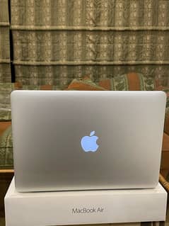 Macbook Air 2017 13 inch in pristine condition