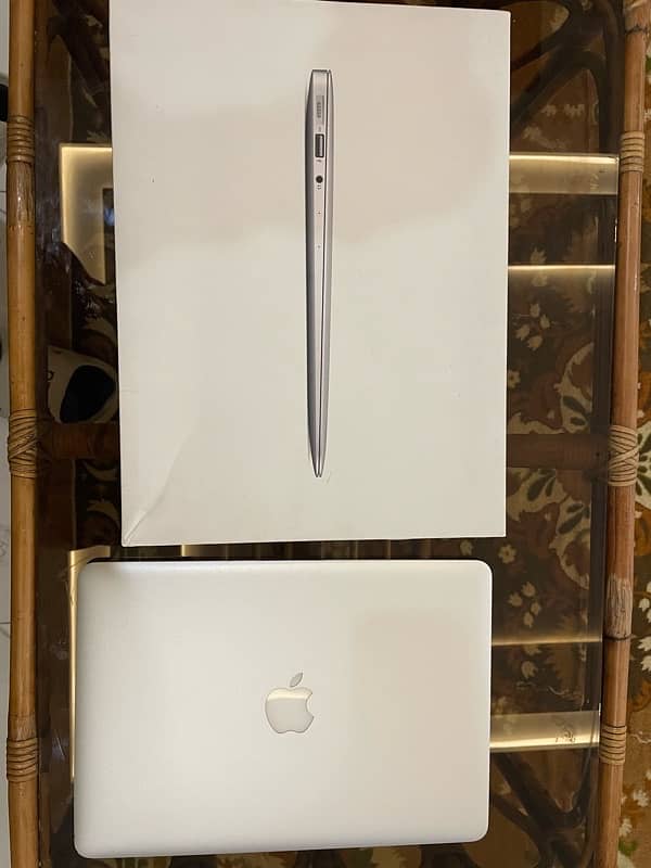 Macbook Air 2017 13 inch in pristine condition 7