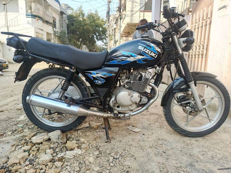 Suzuki gs 150 se 2