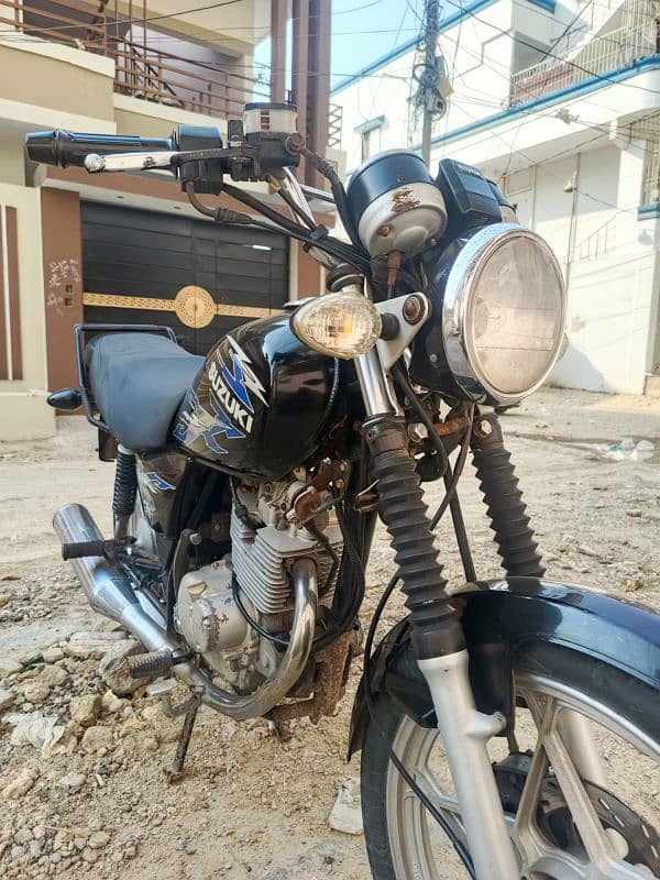 Suzuki gs 150 se 4