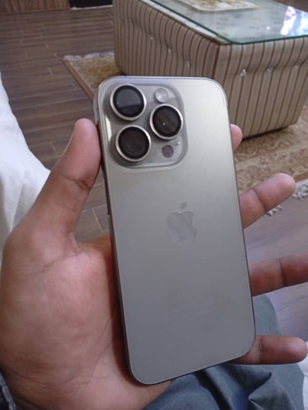 iphone 15 pro 2