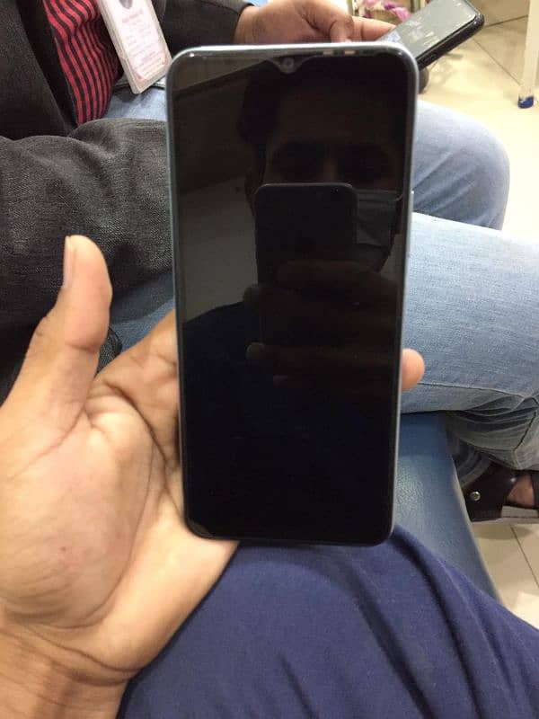 vivo y21 4gb ram 64gb ROM 7