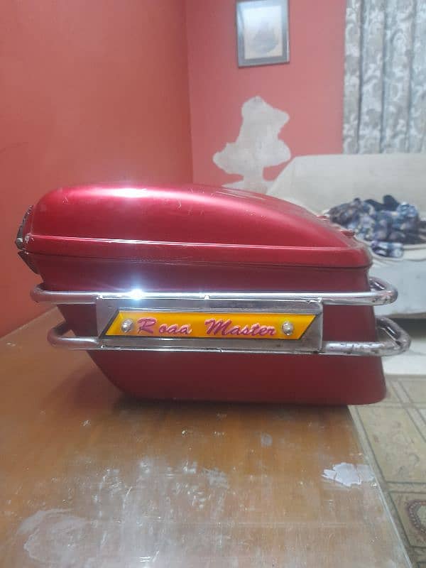 Road Master Tail box well condition 2