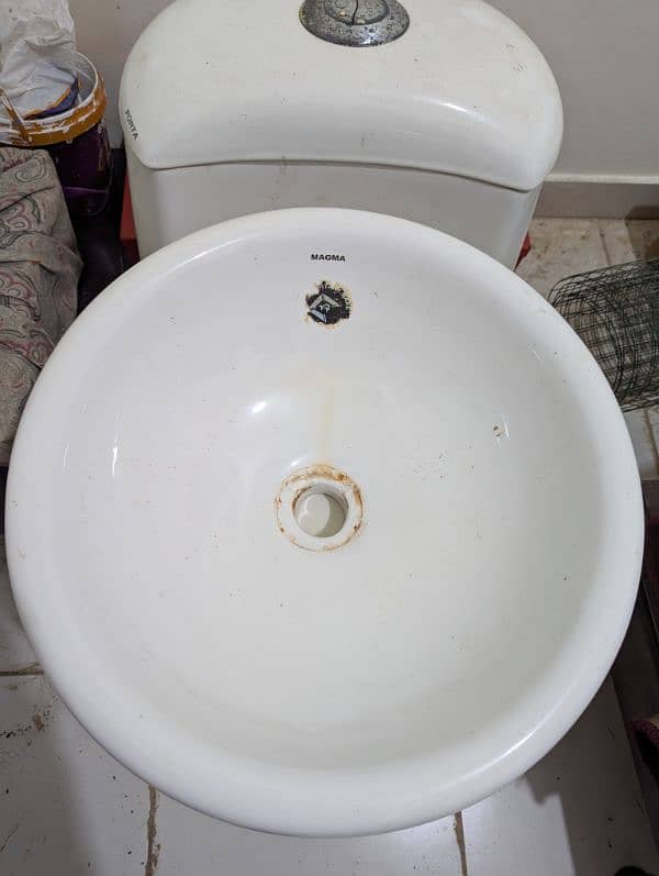 Porta Commode + Washbasin Sink 6