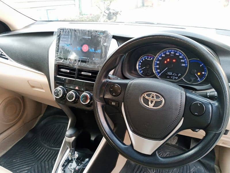 Toyota Yaris 2022 9