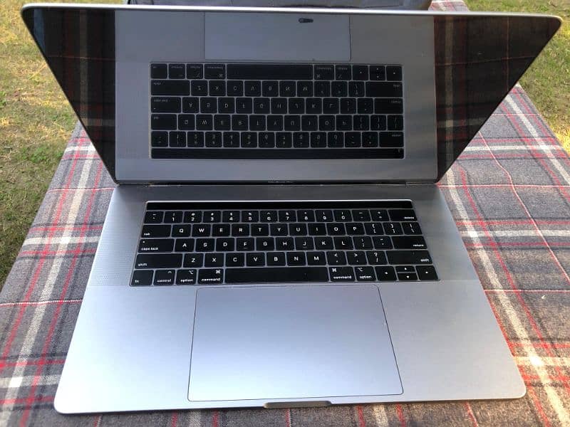 MacBook Pro 2018 For Sale 4