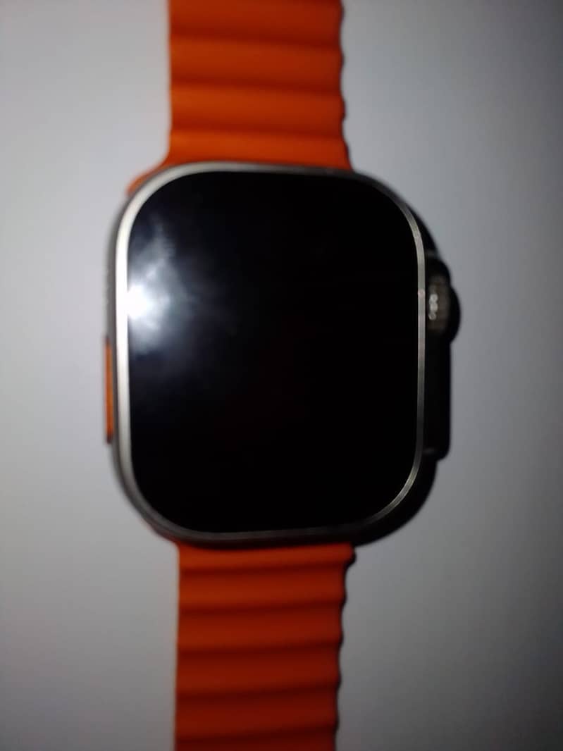 Apple Watch Ultra 2 (49 mm - Titanium) 1